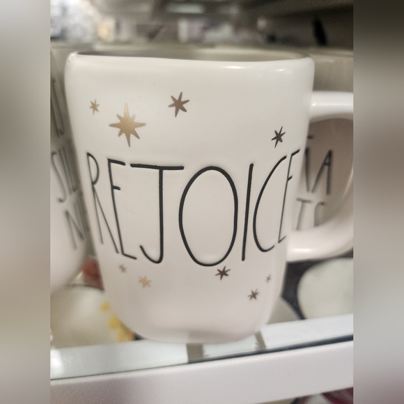 Rae Dunn "REJOICE" Gold foil stars Mug - BRAND NEW RELEASE 2024 - Picture 2 of 2